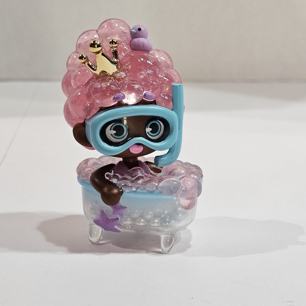 XOX Kweenie Quirky Kweens Collector Series Kween Of Me Time Bathtub EUC No Box